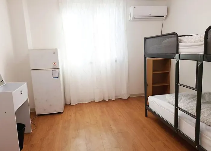 Heys House Shinchon 5Br