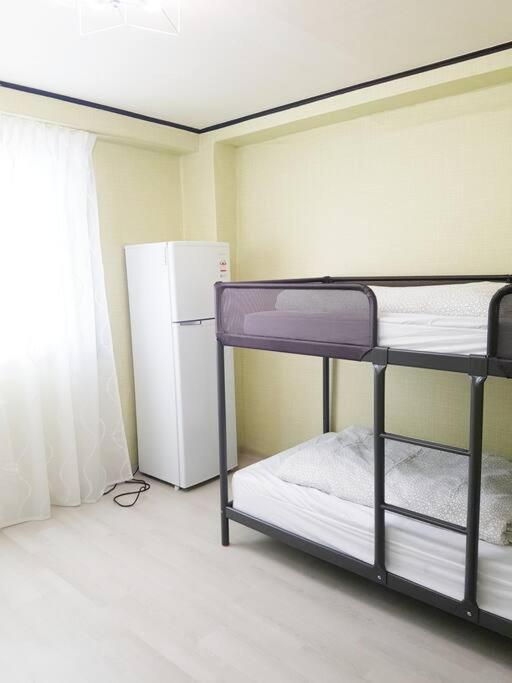 Heys House Shinchon 5br Seoul